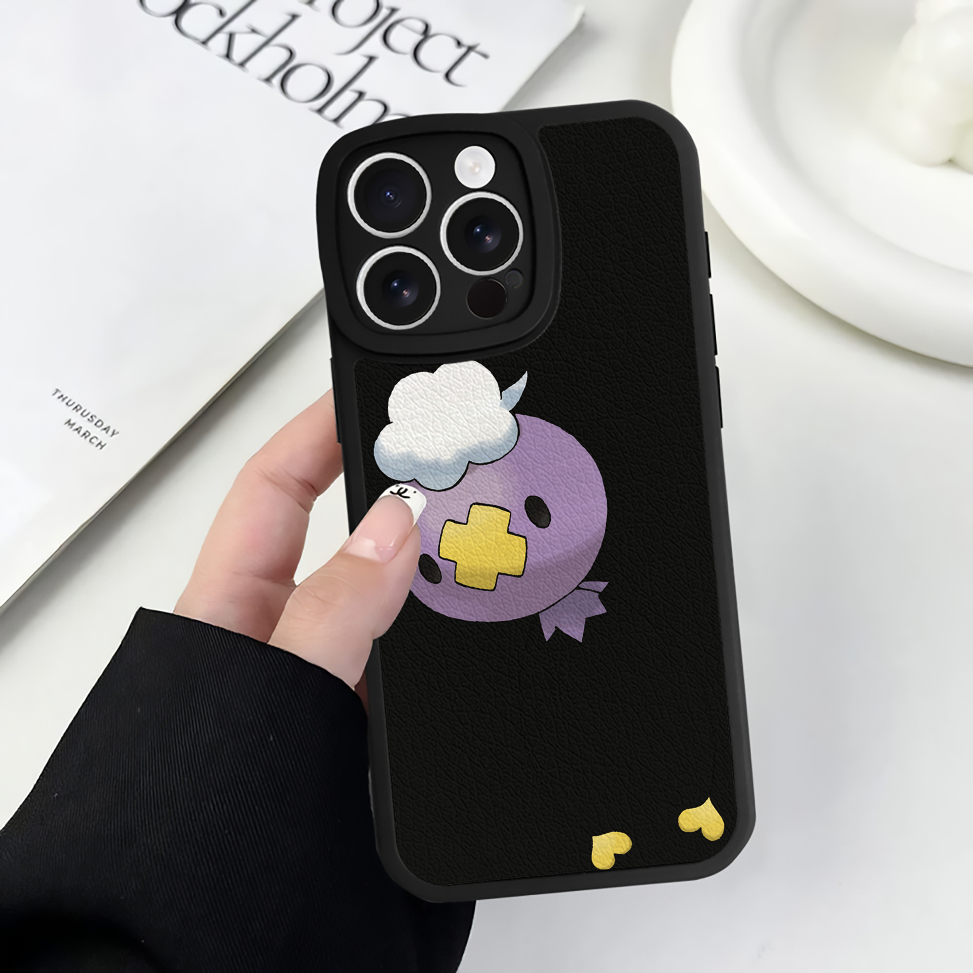 （画像用） ポケットモンスター Pokémon 【iPhone 16シリーズ対応】シリコンスマホケース（レザー調） 材質：シリコン